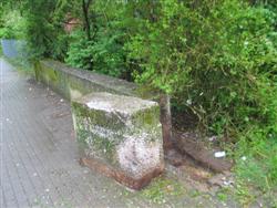 Steinmauer-nahe-EKZ Steinmauer