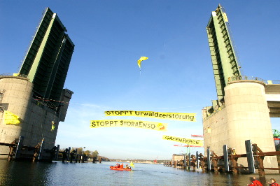 greenpeace101105 greenpeace101105