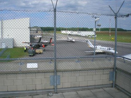 Terrasse-Flughafen-Luebeck_001