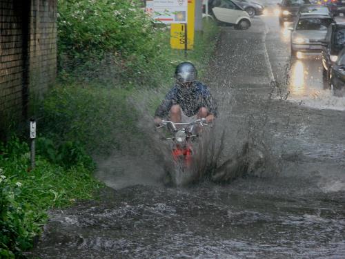 tbf080611_Starker-Regen_Kroeger_002