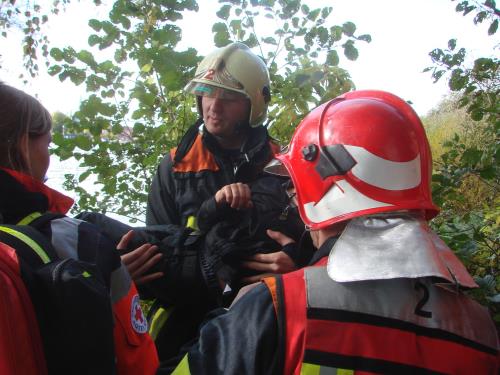 Kinder gerettet aus der Wakenitz_Kroeger_004