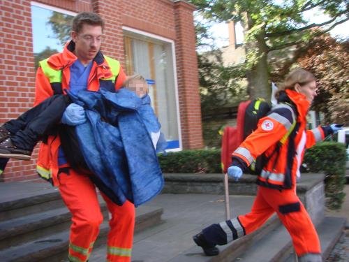 Kinder gerettet aus der Wakenitz_Kroeger_008a