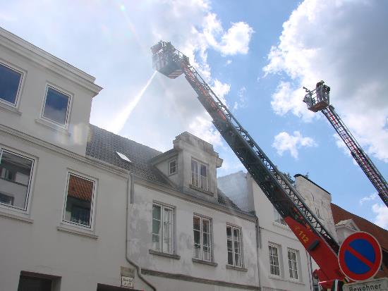 tbf080615_Dachstuhlbrand_Kroeger_002