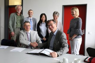 Erste Vertrag ist perfekt